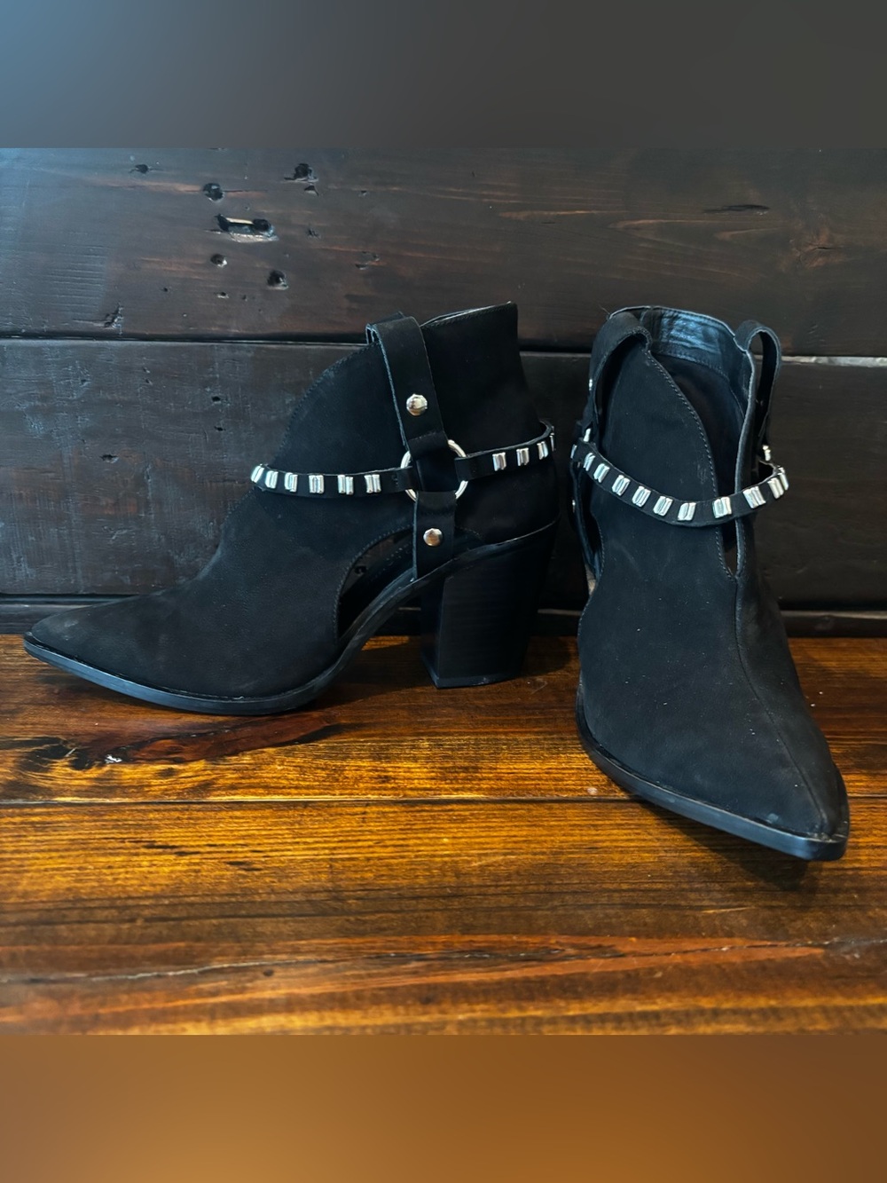 Chinese Laundry Women's Tabby Ankle Booties Black Nubuck Leather Size 9